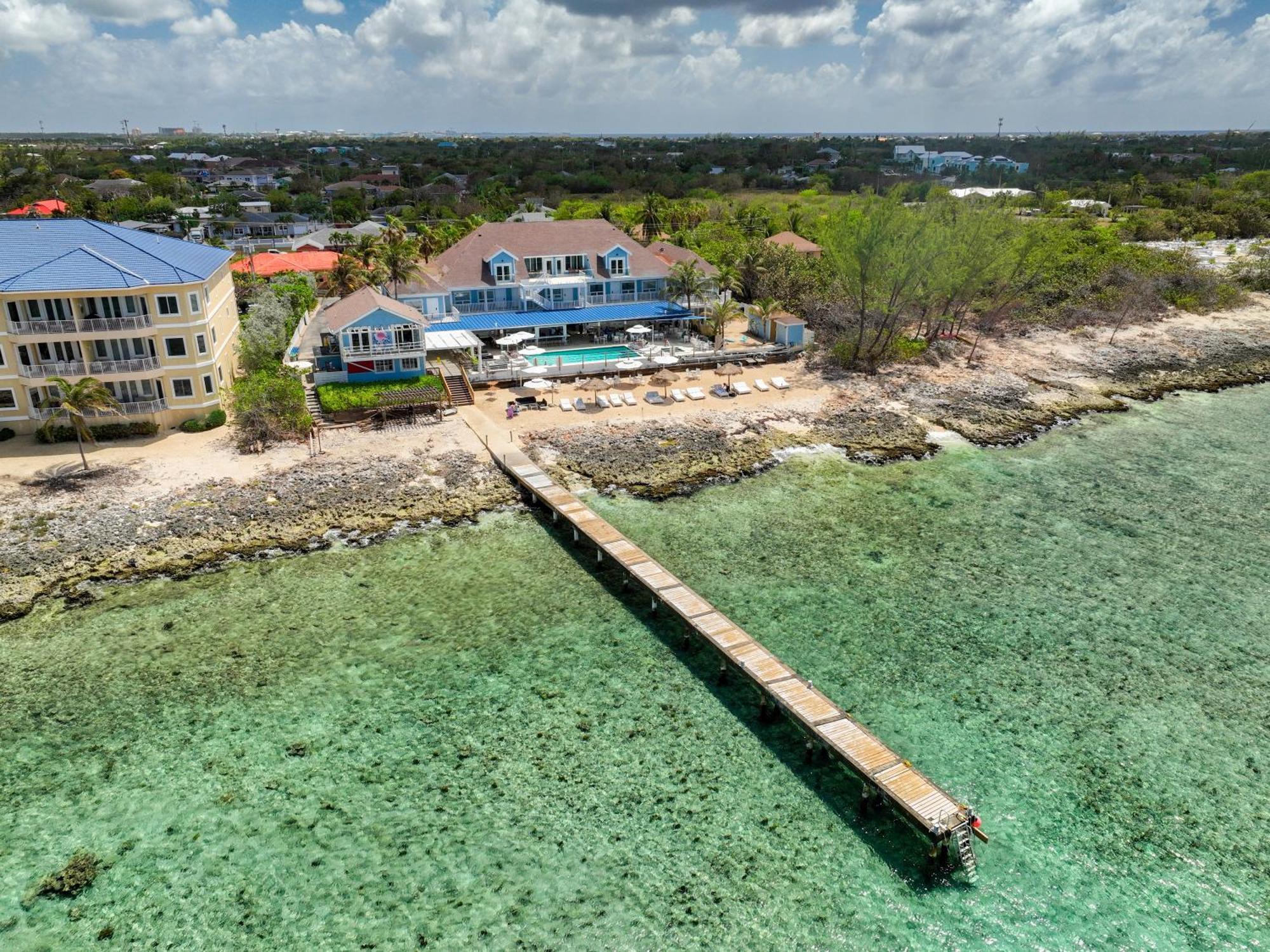 Cobalt Coast Resort West Bay Buitenkant foto