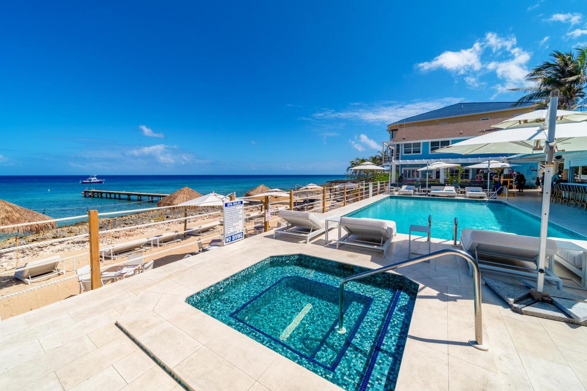 Cobalt Coast Resort West Bay Buitenkant foto